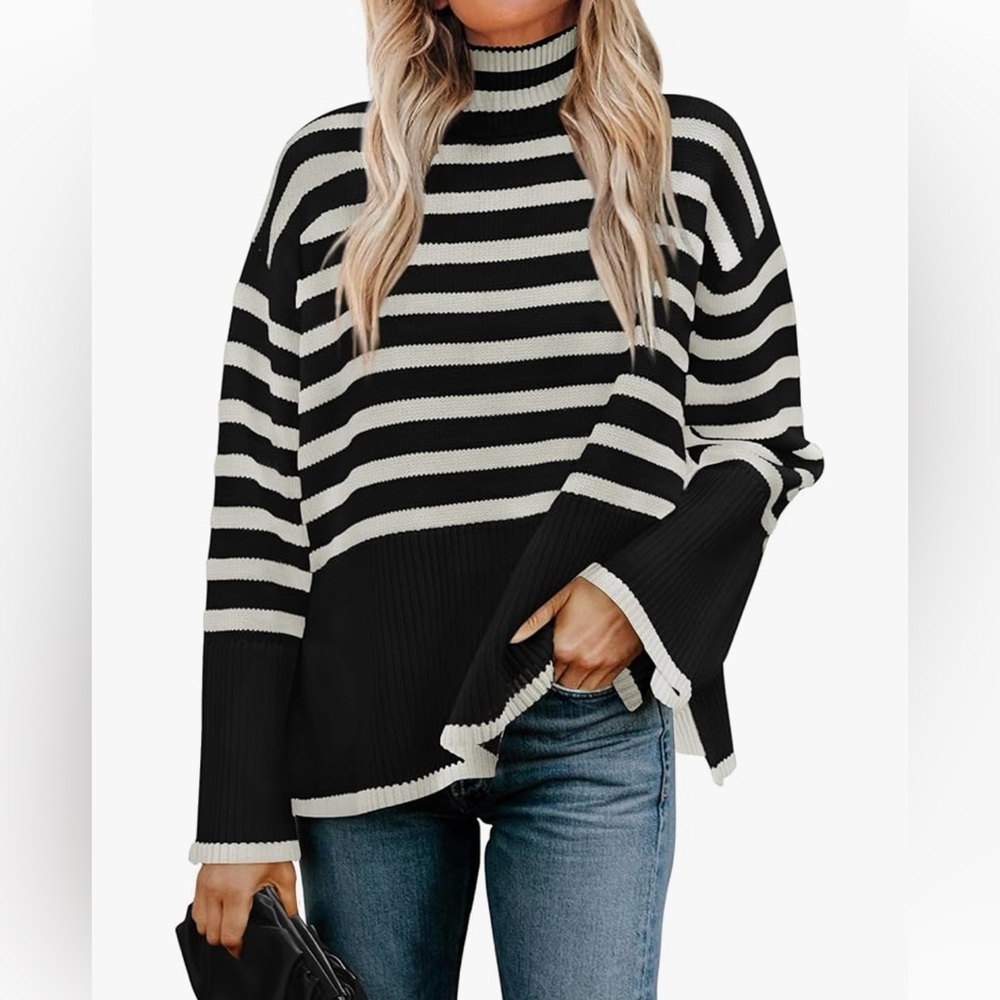 ZESICA Sweater Black White Stripe Medium EUC